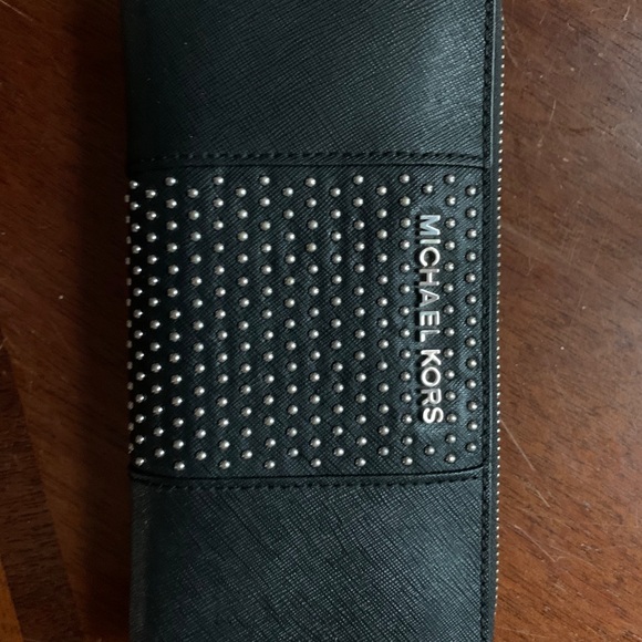 Michael Kors purse - Picture 6 of 7